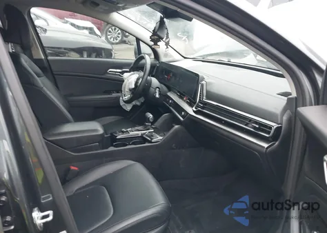 2024 Kia Sportage Ex z USA, uszkodzony, nr VIN KNDPV3DFXR7217687